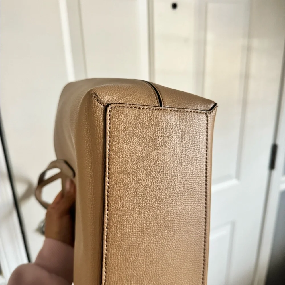 Burberry Medium Haymarket Colours Check Leather Reversible Tote - Picture 9 of 12